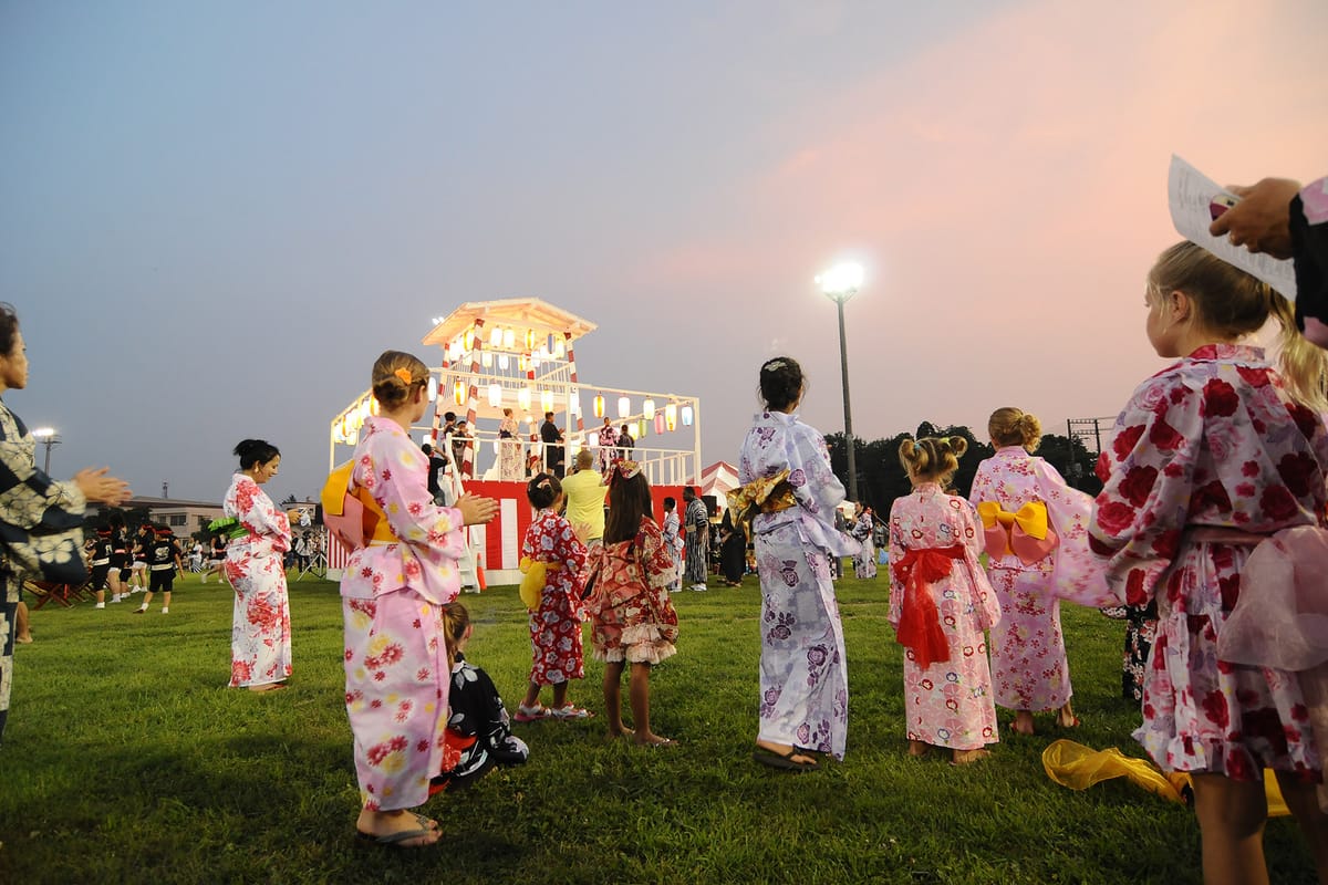 美國節與盆舞祭(厚木基地)