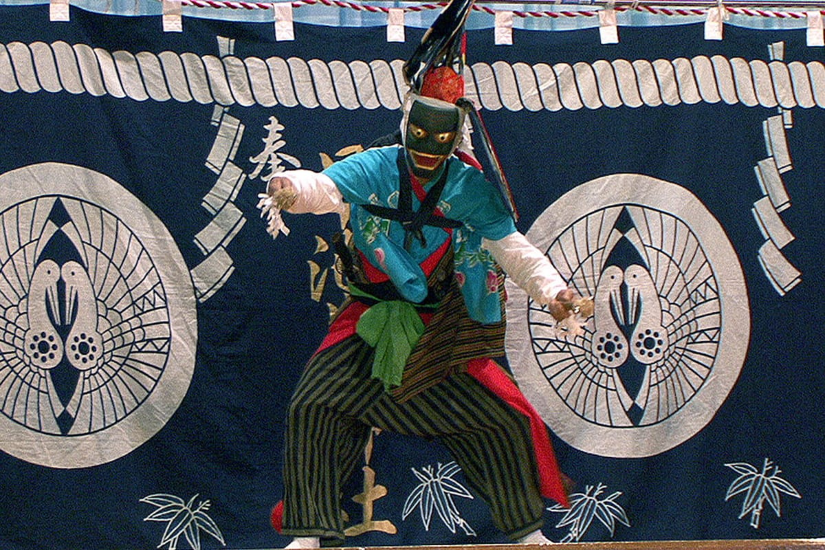 Das Große Fest der Hayachine-Schrein-Rituale