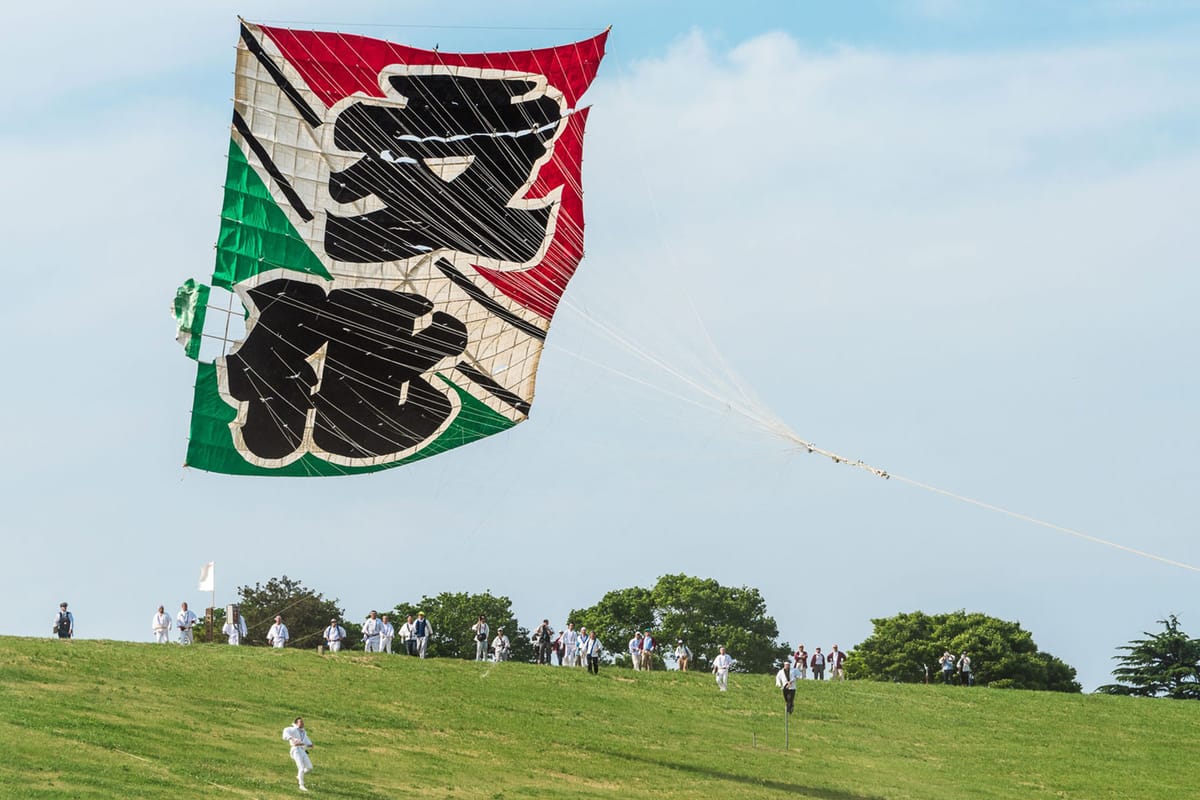 Festival Layang-Layang Raksasa (O-tako Age Matsuri)