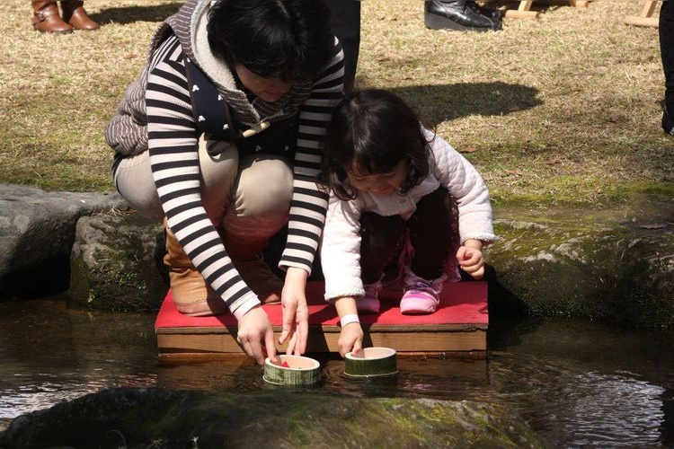 流し雛(仙巌園)
