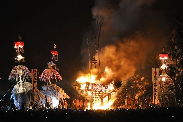 Festival Dosojin di Nozawa Onsen