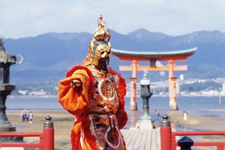 菊花祭(厳島神社)