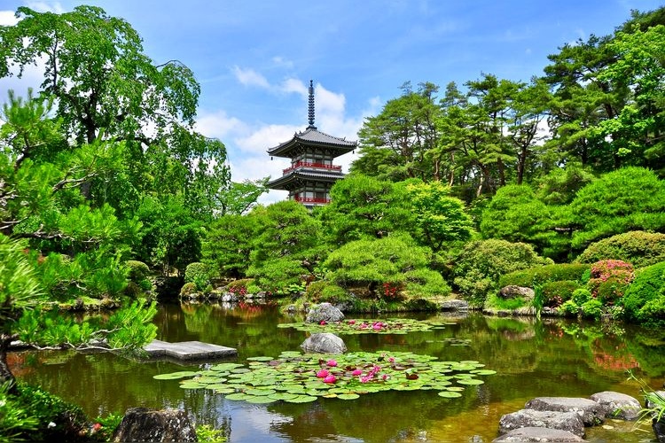 Rinno-ji Temple