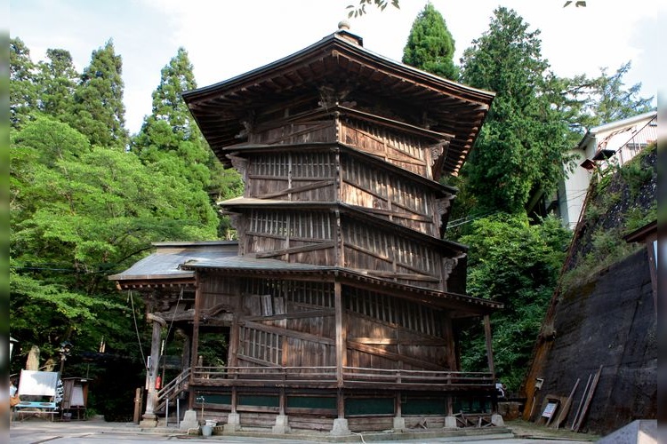 Tourist destination images of Aizu Sazaedo (Entsu Sanso-do)(4)