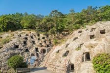 Tourist destination images of Yoshimi Hyakukutsu (One Hundred Caves of Yoshimi)(3)