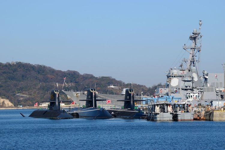 YOKOSUKA Naval Port Cruise