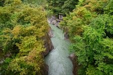 Tourist destination images of Tedorigawa Gorge(1)