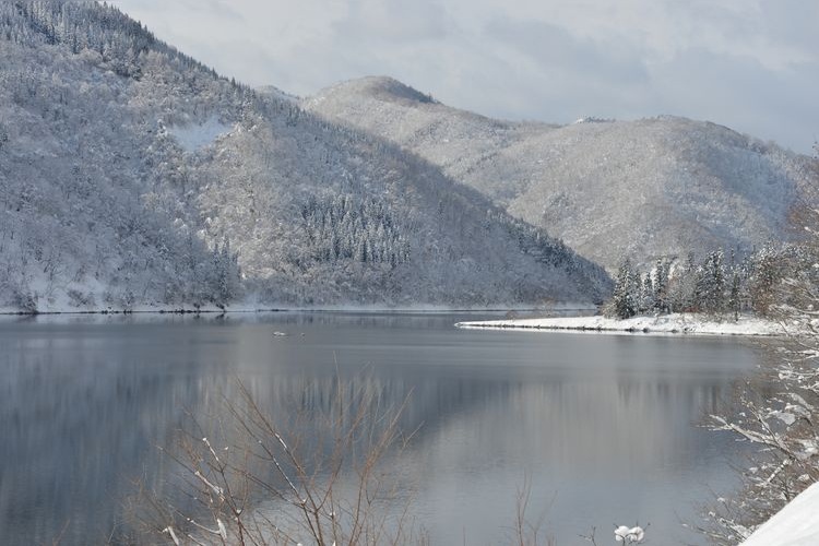 Tourist destination images of Kuryū Lake(4)