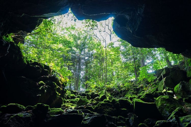 Komakado Fukaana (Wind Cave)