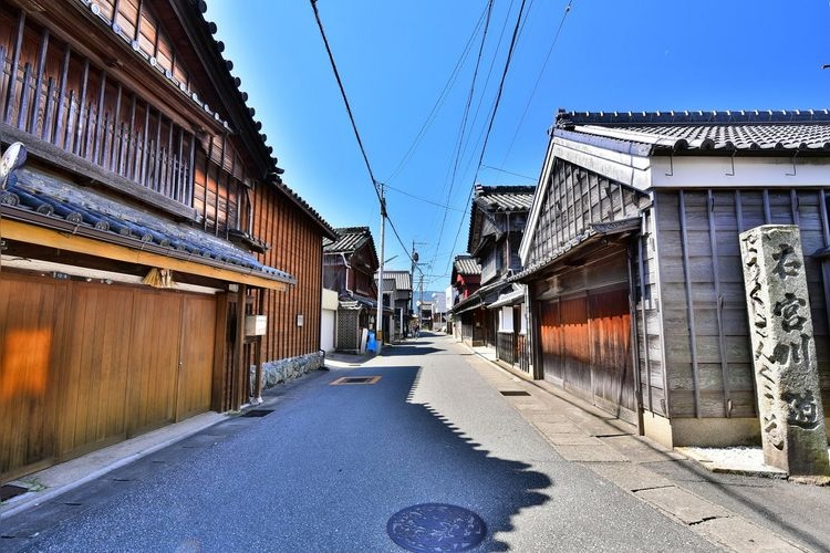 Kawasaki Town Streets