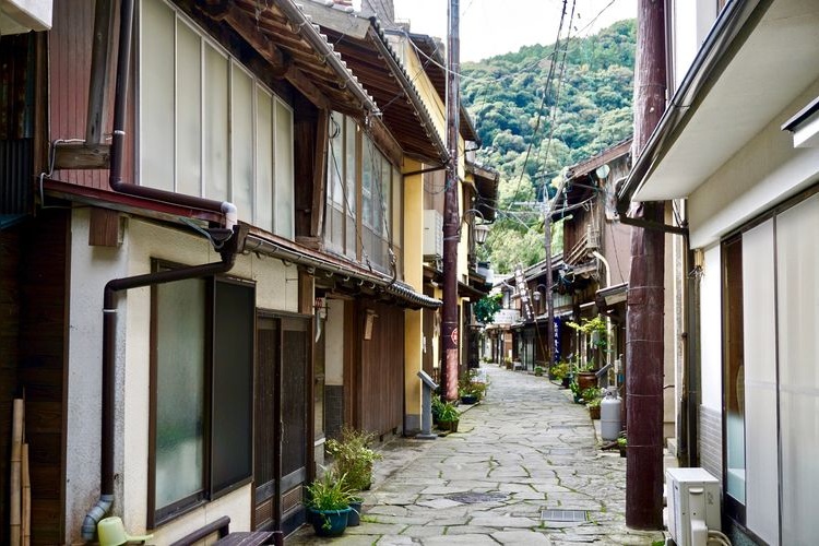 Aoishidatami Street (Blue Cobblestone Street)