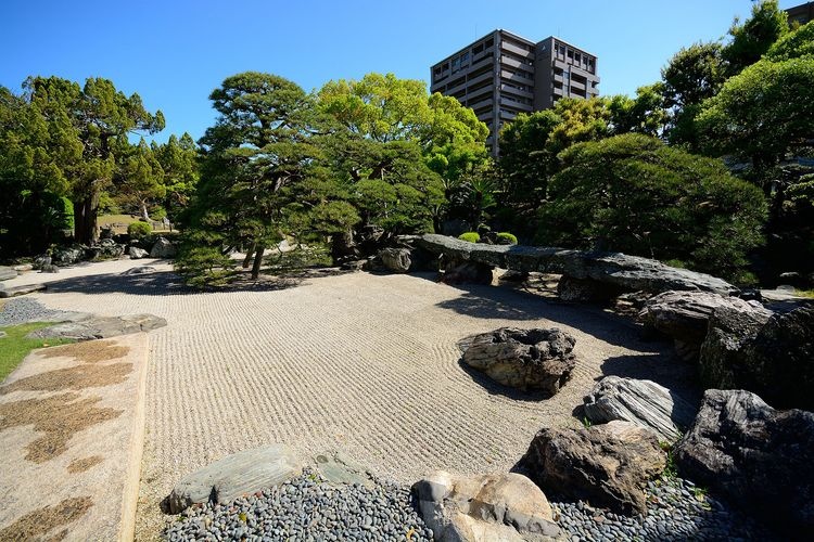 Senjukaku Garden (Former Tokushima Castle Outer Palace Garden)