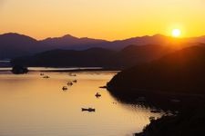 Tourist destination images of Uchino-umi(1)