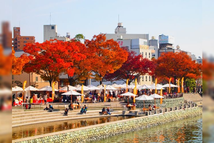 Tourist destination images of Shinmachi River & Awa Seishi Mizugiwa Park(2)