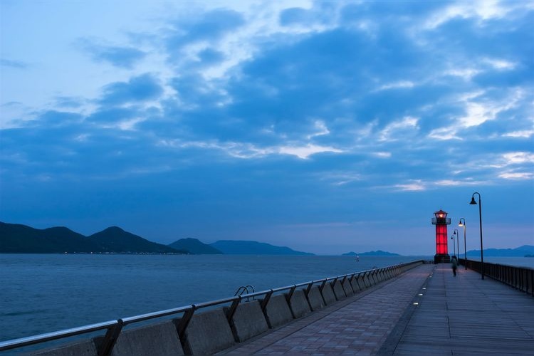 Takamatsu Port Tamamo Breakwater Lighthouse