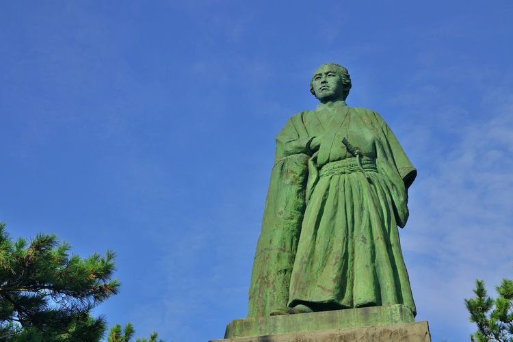 Katsurahama Beach (Ryoma Sakamoto Statue)