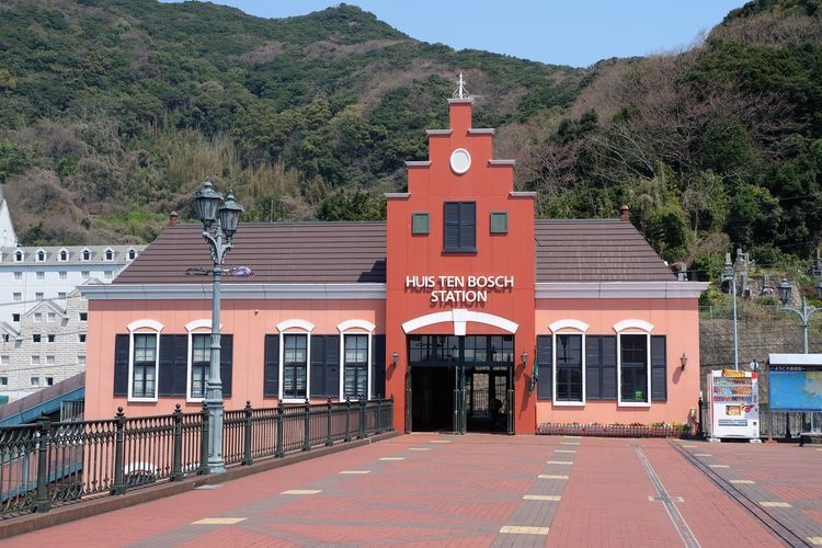 Tourist destination images of Huis Ten Bosch(2)