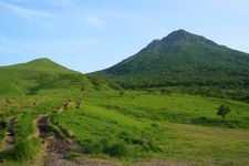 Tourist destination images of Mount Yufu (Yufu-dake)(4)