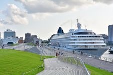 Tourist destination images of Yokohama Osanbashi International Passenger Terminal(3)