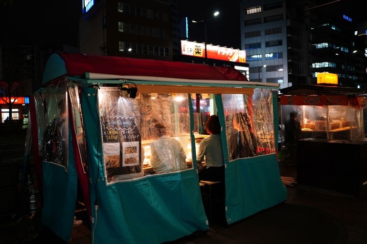Yatai Yokocho (Tenjin, près de la Banque de la Reconstruction de Showa-dori)