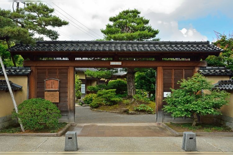 Former Residence Site of Takada Family, Former Retainers of the Kaga Clan