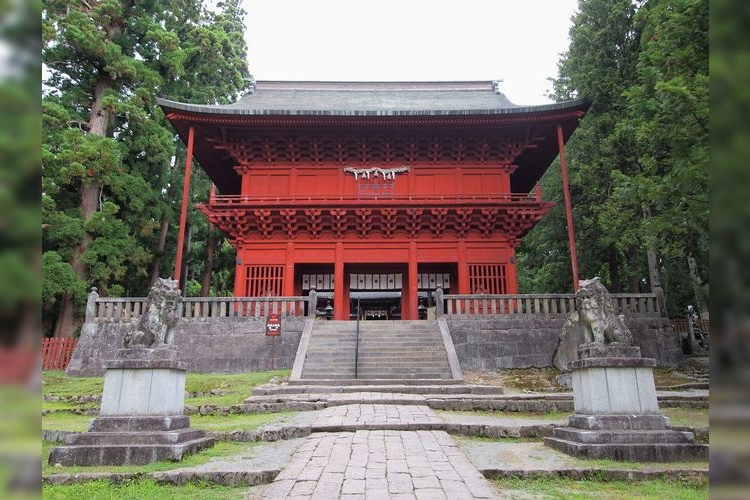 Iwaki-san Jinja Shrine