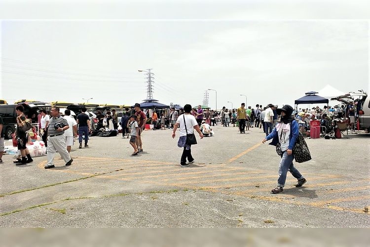 US Military Base Flea Market (Camp Foster)