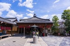 Tourist destination images of Shakuzoji Temple(2)