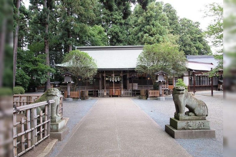 Hidaka Jinja Shrine