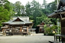 Tourist destination images of Okushi Shrine(1)