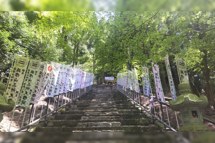 Tourist destination images of Hiko-san Jingū(2)