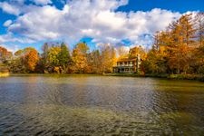 Tourist destination images of Karuizawa Taliesin(1)