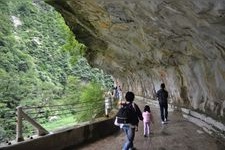 Tourist destination images of Hitokuiiwa (Man-Eating Rock)(2)