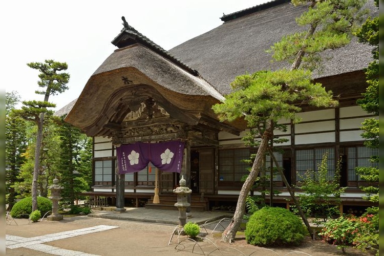 Maeyama-ji Temple