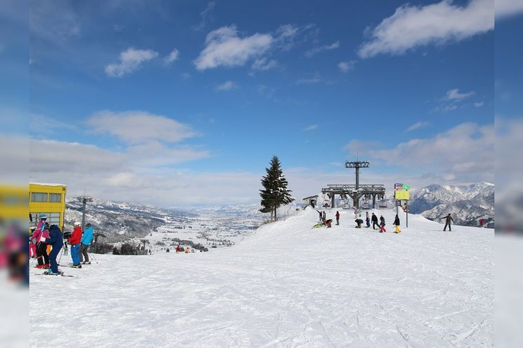 Ishiuchi Maruyama Ski Resort