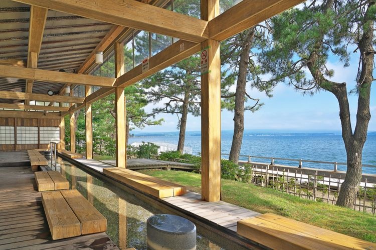 Tourist destination images of Wakura Onsen(2)