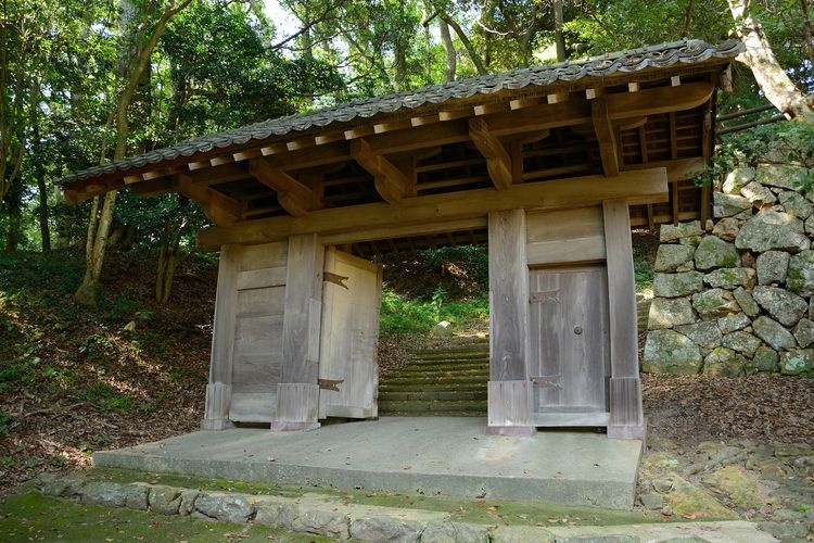 Hamada Castle Ruins