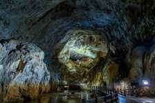 Tourist destination images of Akiyoshido Cave(1)