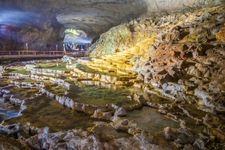 Tourist destination images of Akiyoshido Cave(2)