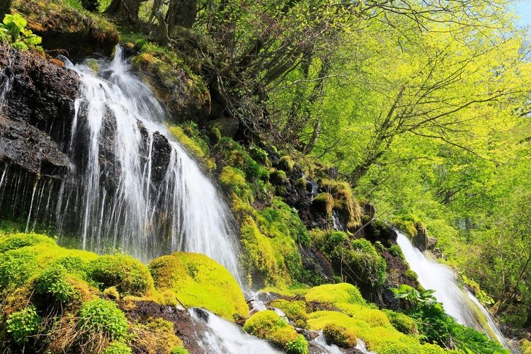 Doryu-no-taki Waterfall