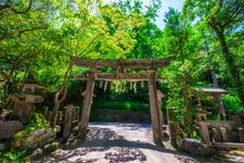 Tourist destination images of Iwafune Shrine(1)