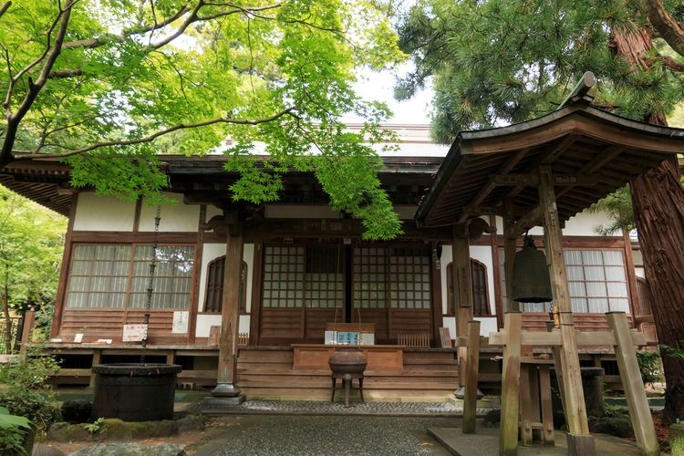 Kakuen-ji Temple