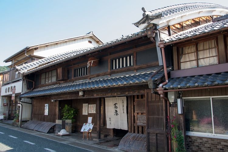 Minocho Traditional Buildings Group Preservation District ("Udatsu no Agaru Machinami")