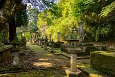 Tourist destination images of Kamei Family Mausoleum(1)