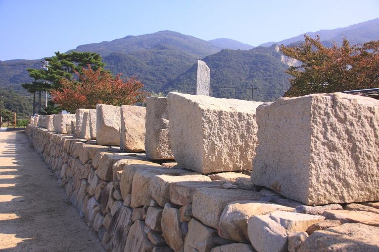 Osaka Castle Remnant Stone Memorial Park