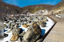 Tourist destination images of Sesshoseki (Killing Stone)(4)