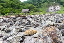 Tourist destination images of Sesshoseki (Killing Stone)(2)