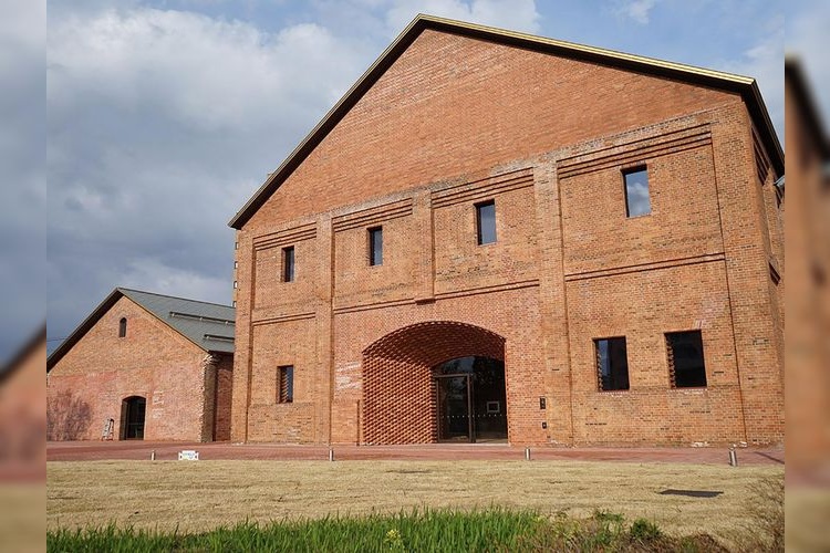 Hirosaki Brick Warehouse Museum