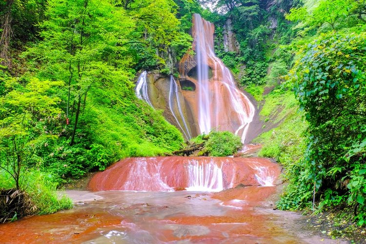 Oyusen Falls