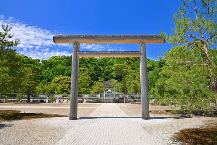 Fushimi Momoyama Mausoleum